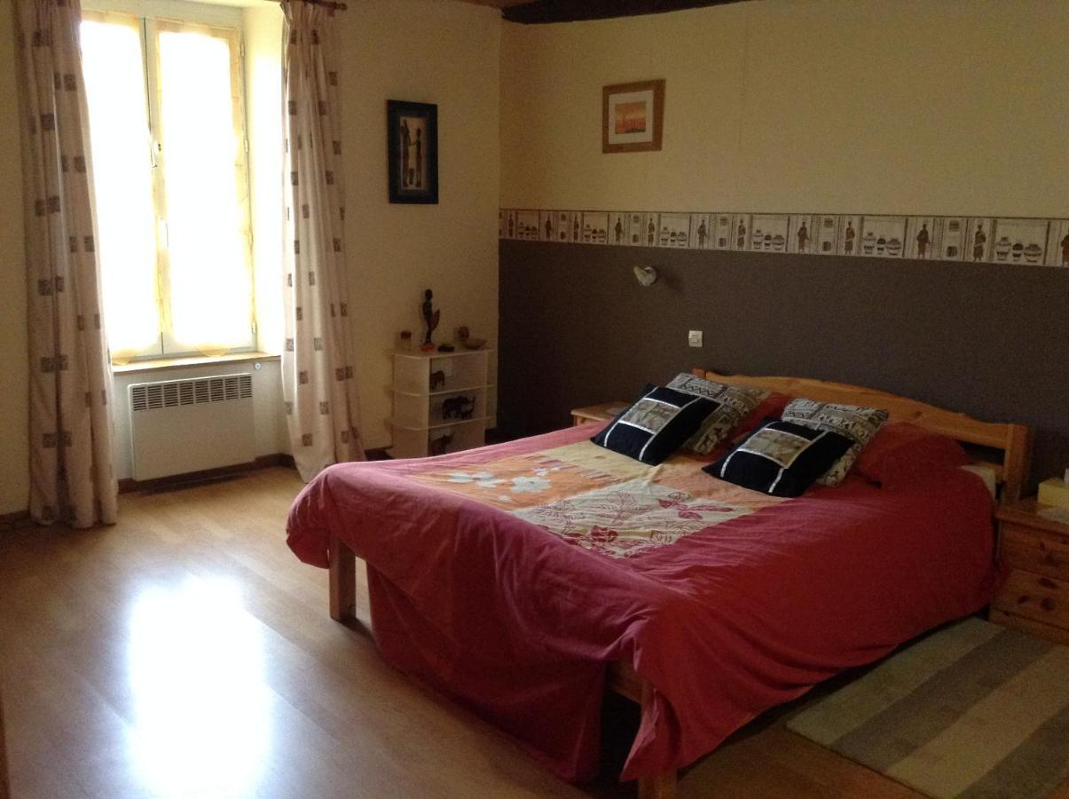 Bed and Breakfast Le Bois Chef D'Ane Collinée Zewnętrze zdjęcie