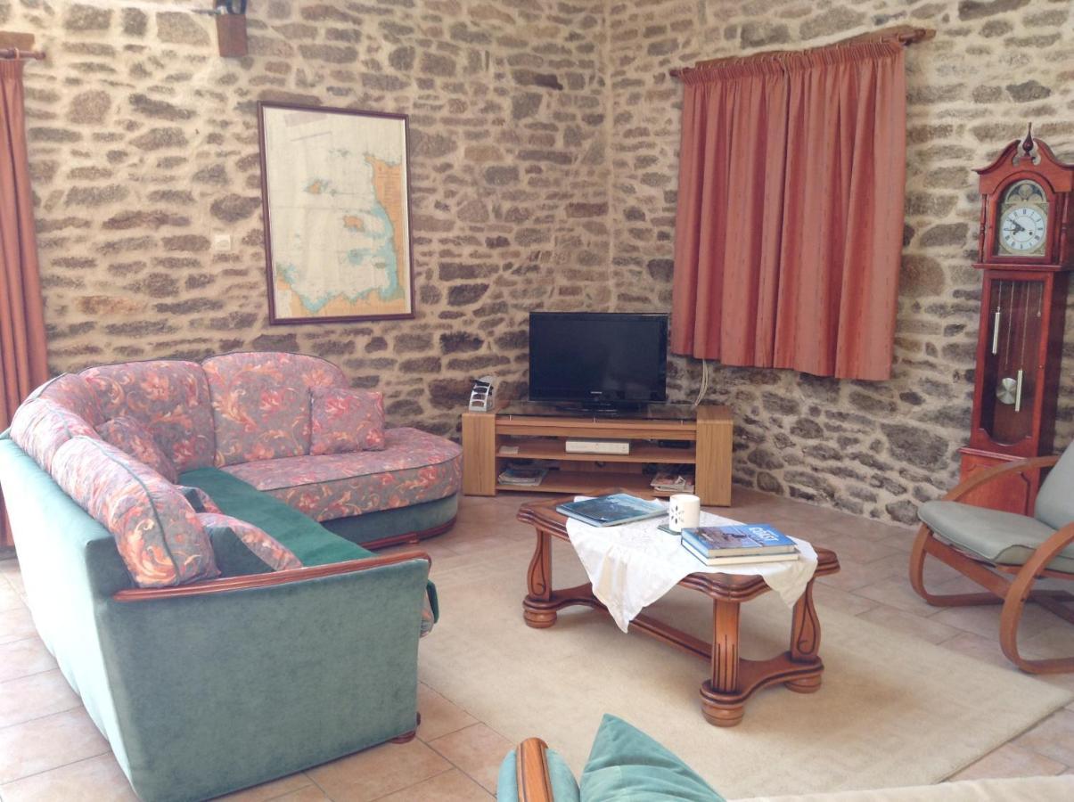 Bed and Breakfast Le Bois Chef D'Ane Collinée Zewnętrze zdjęcie